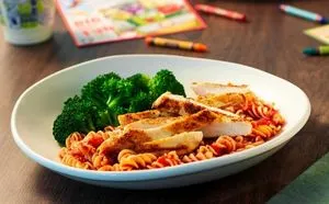 Grilled Chicken with Rotini Pasta & Marinara (kids)